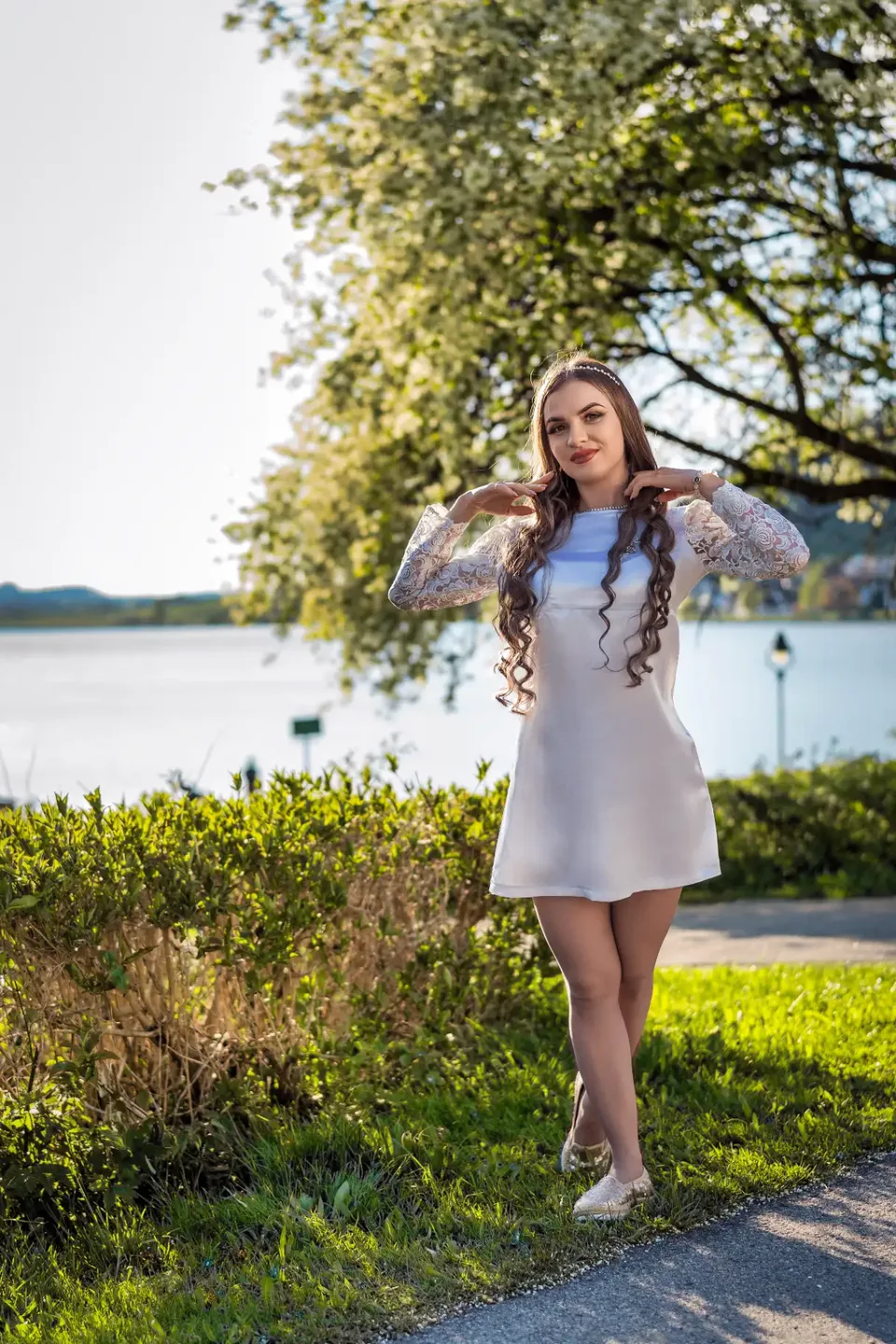 Elegantes Portrait weißes Kleid - Fotografie Kempten
